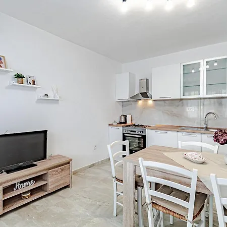 Crnja Luka 38 Feriehus Prigradica