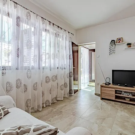 Feriehus Crnja Luka 38 Prigradica