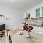 Crnja Luka 38 Ferienhaus *