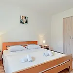 Crnja Luka 38 Prigradica